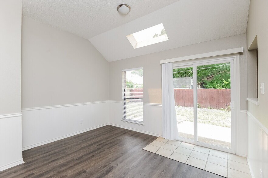 Building Photo - 6504 Running Creek Dr