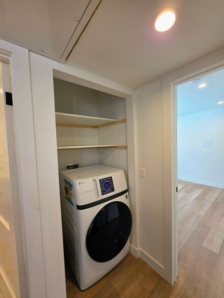 Building Photo - 14929 Titus St