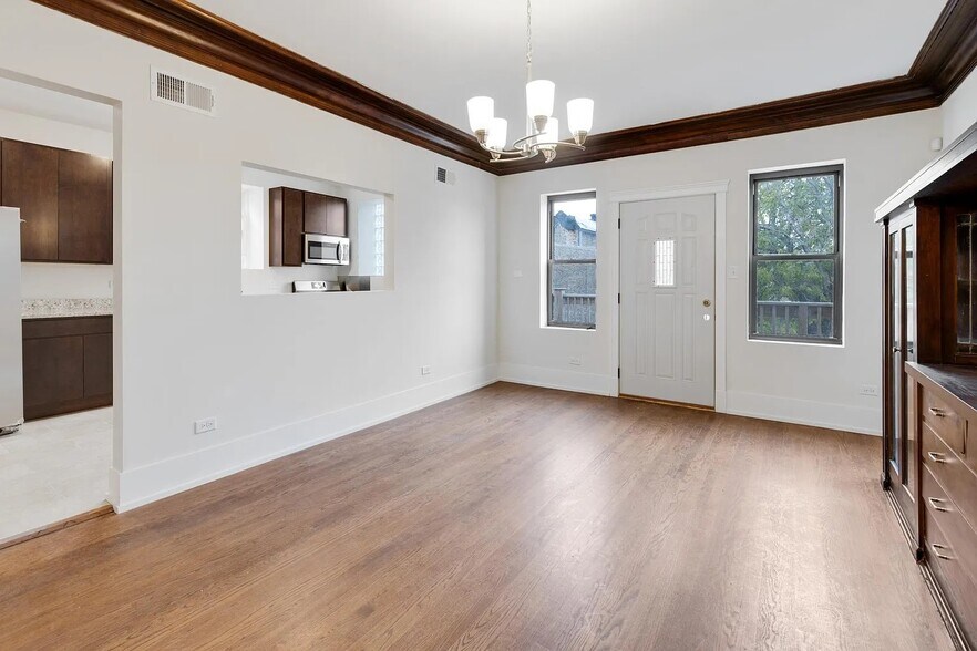 Building Photo - 6041 S Saint Lawrence Ave