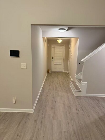 Building Photo - 1033 Gather Dr