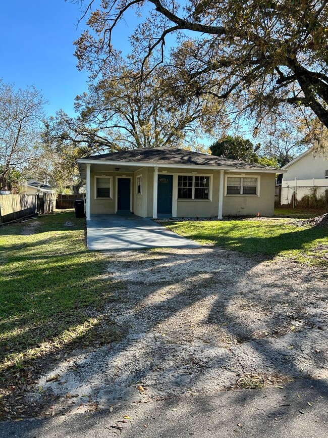 Primary Photo - Single Family Home for Rent in Tampa