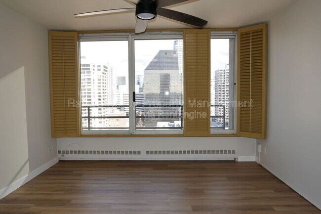 Building Photo - 2125 1st Ave