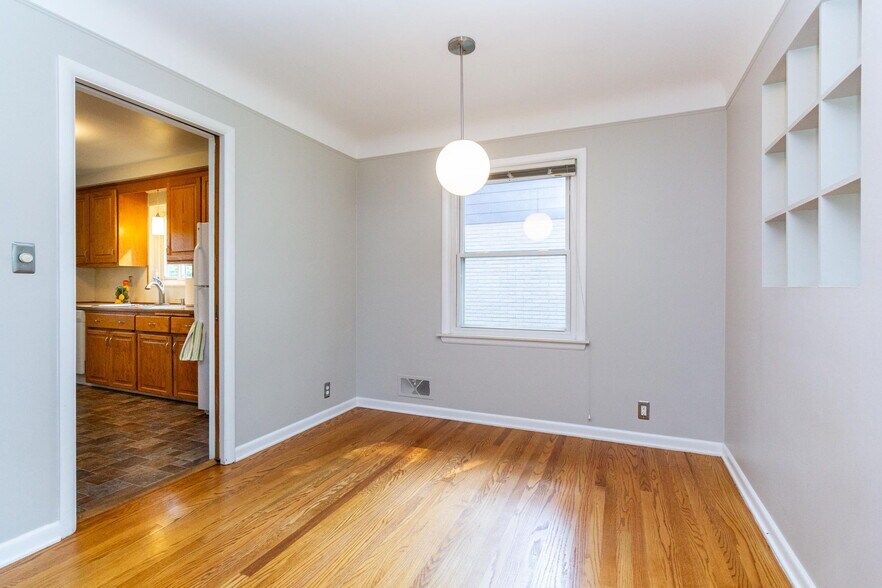 Building Photo - 1016 Lawndale Dr