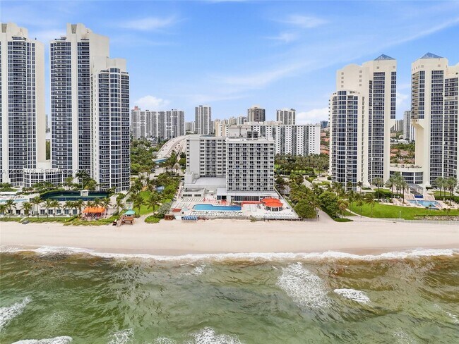 Building Photo - 19201 Collins Ave