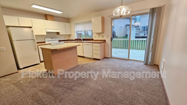 Building Photo - 1334 NE Jasmine Ln