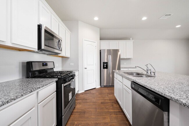 Building Photo - 22810 Panaro River Dr