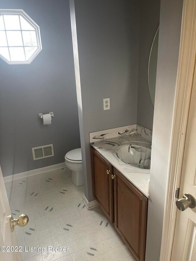 Building Photo - 6300 Camden Ct