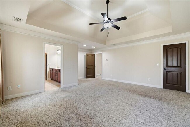 Building Photo - 513 Broughton Dr