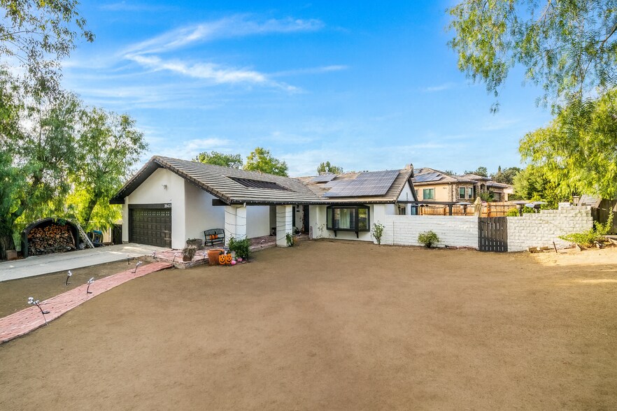 Building Photo - 28403 Waring Pl