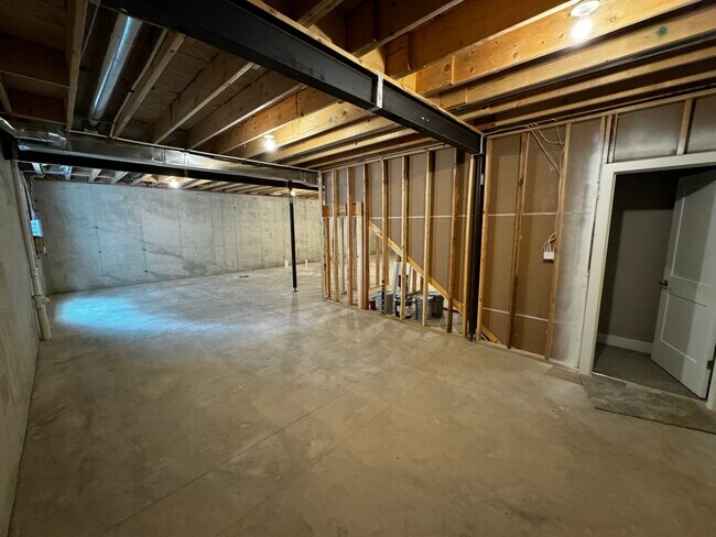 Building Photo - 11010 W 55th Ter