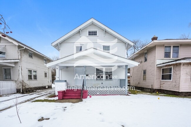 Building Photo - 1108 Diamond Ave