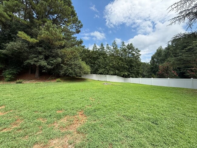 Building Photo - Stunning *4BD, 3BA North Raleigh Home on a...