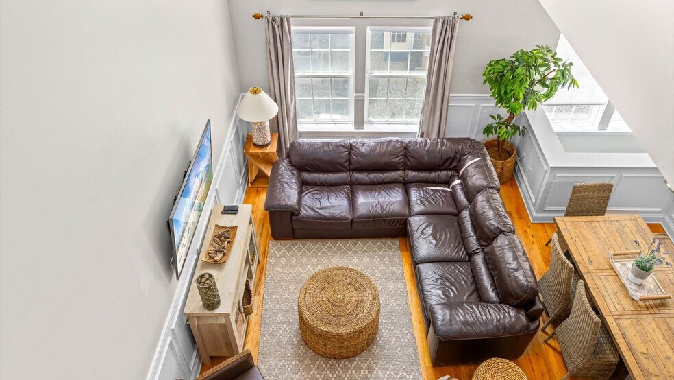 Building Photo - 15 Sumner Ave