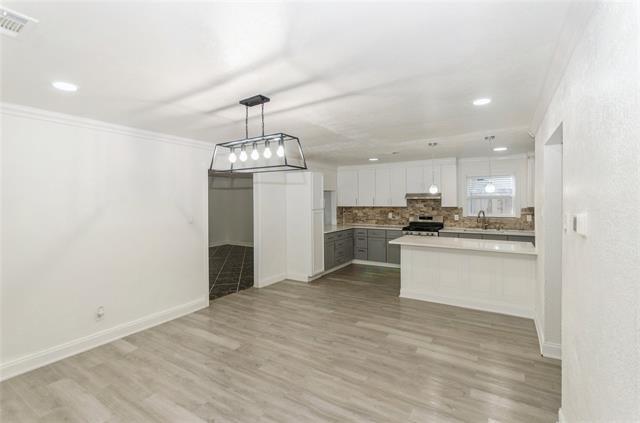 Building Photo - 4302 Glenhaven Dr