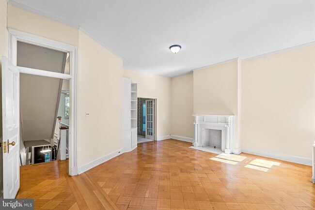 Building Photo - 2444 Eutaw Pl