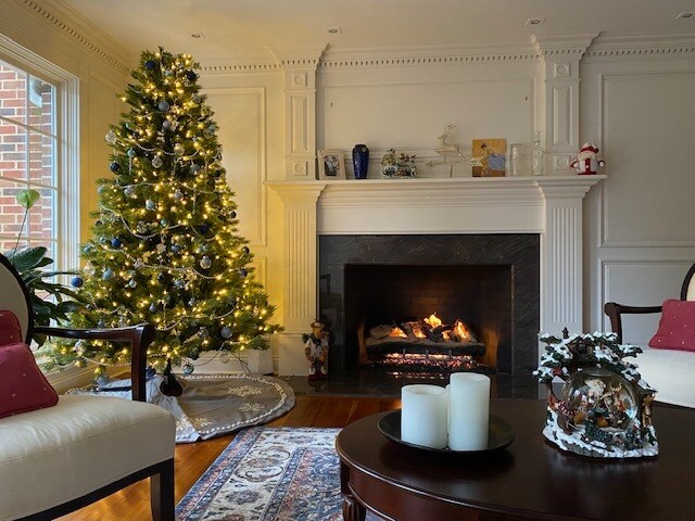 Building Photo - 9675 Rollin Dr