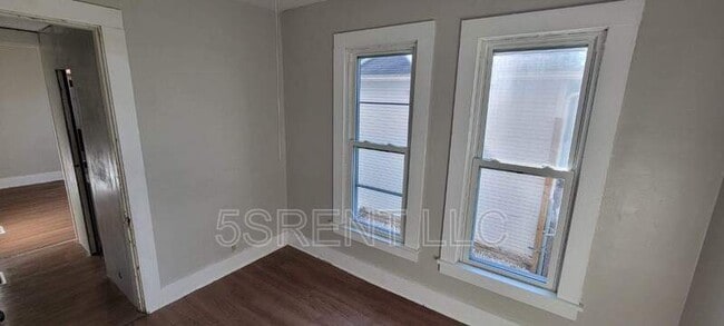 Building Photo - 534 Boone St