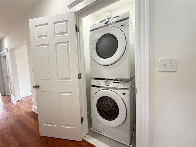 Building Photo - 0 Newbury Ave