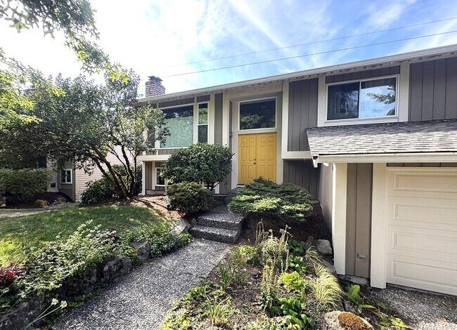 Primary Photo - 3 bedroom in Bellevue WA 98006