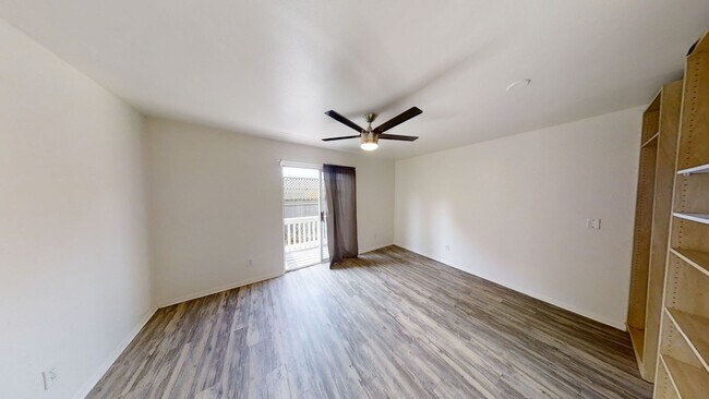 Building Photo - 6BD/3BA, Renovated Backyard!
