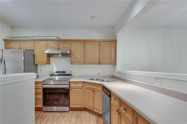 Building Photo - 1045 Mosscroft Ct