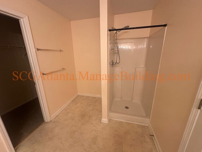 Building Photo - 152 Willow Springs Ln