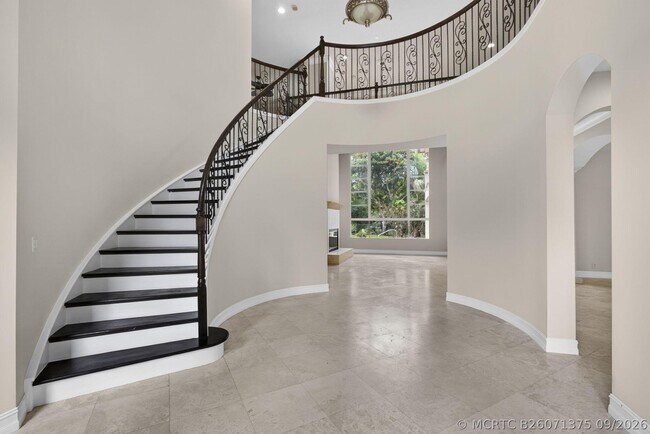 Building Photo - 625 Glenfield Way