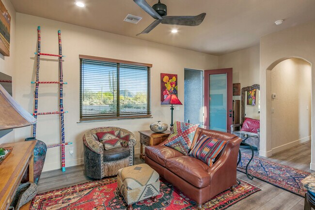 Building Photo - 6200 E Cielo Run N