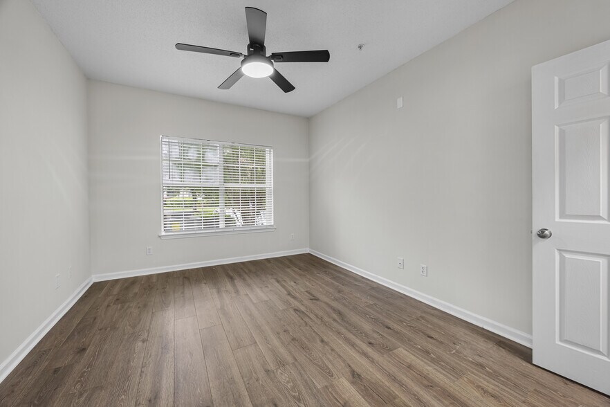 Building Photo - 4104 Walden Park Dr