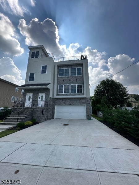 Building Photo - 476 Meade St