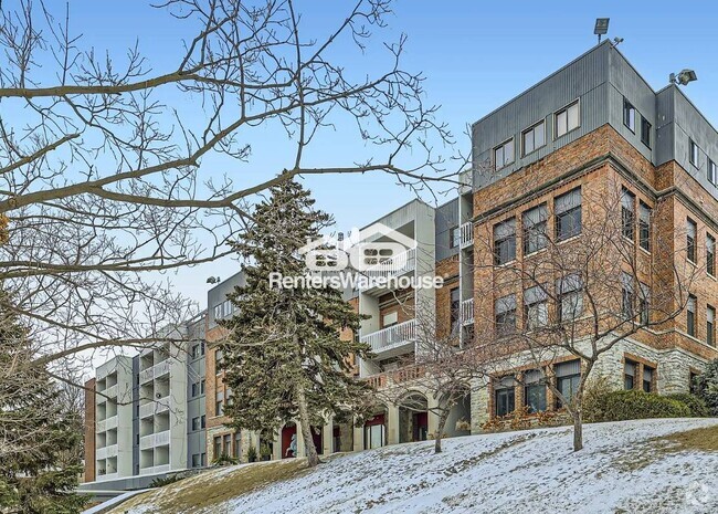 Building Photo - 311 Pleasant Ave