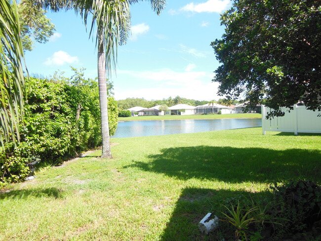 Building Photo - 2435 Pigeon Cay