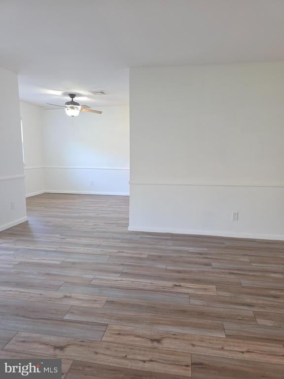 Building Photo - 5426 Valley Green Dr