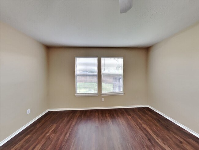 Building Photo - 8030 Echinacea Dr