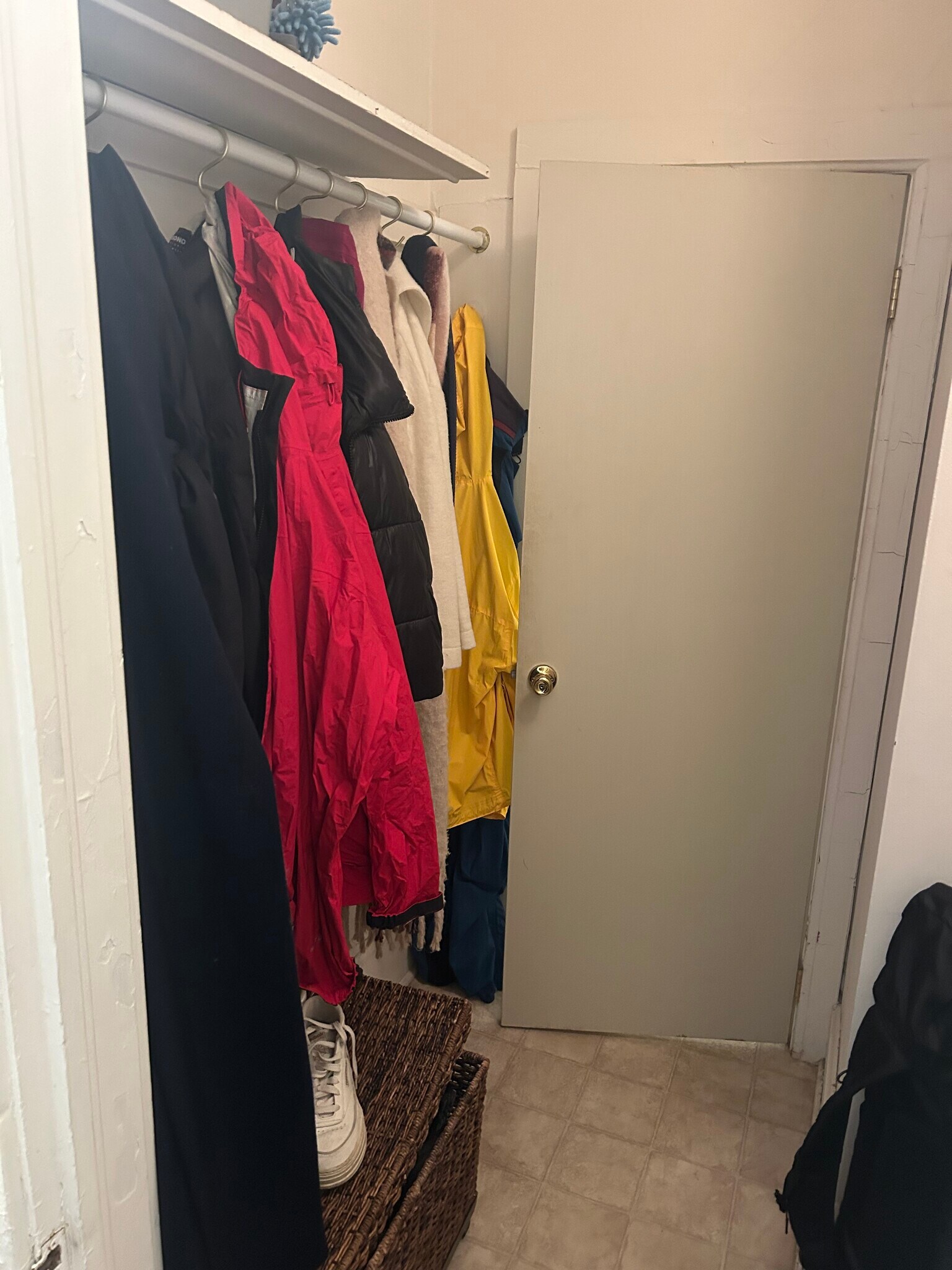 Extra Closet Space - 1251 Spaight St