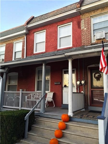 Building Photo - 947 Sargent Ave