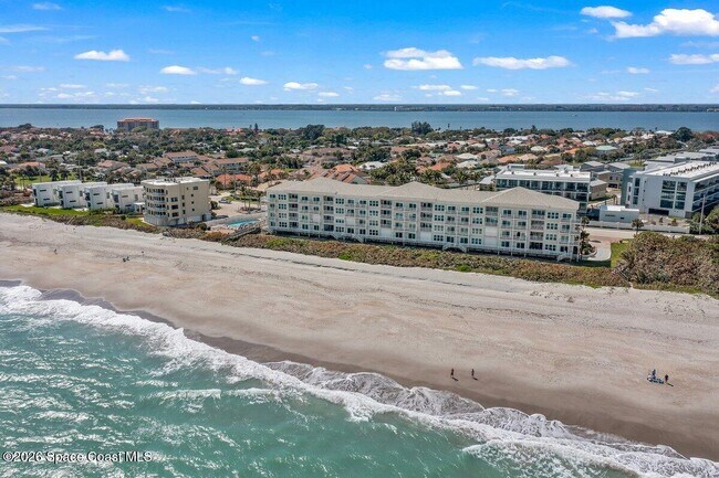 Building Photo - 3037 S Hwy A1A