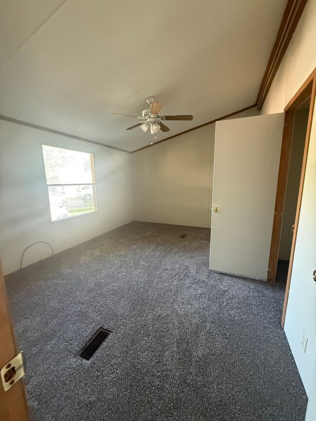 Building Photo - 3602 Wellington Ln