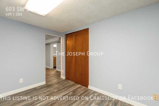 Building Photo - 603 SW 143rd St