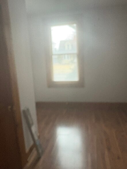 bedroom 2 - 18321 Morris Ave