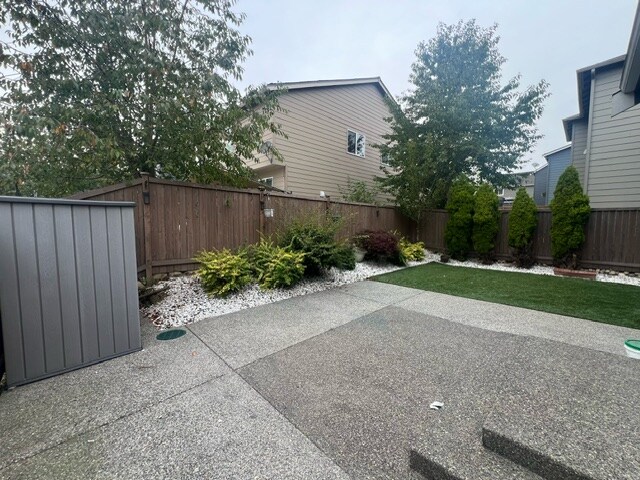 Building Photo - 1917 98th Ave SE