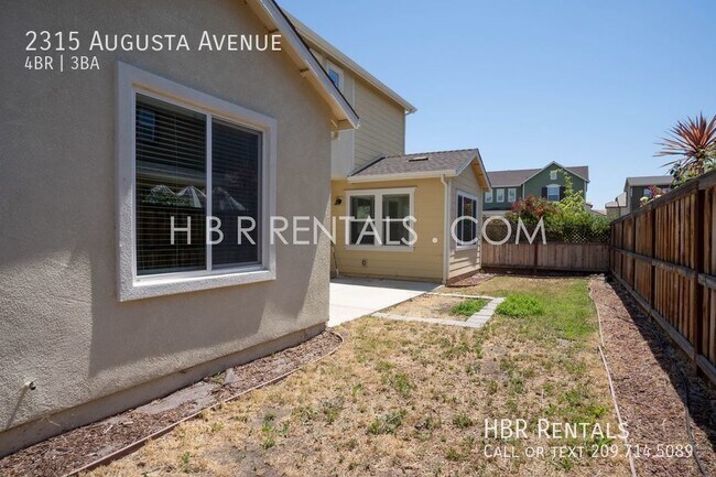 Building Photo - Ellis Community - Four Bedroom Home Over 3...