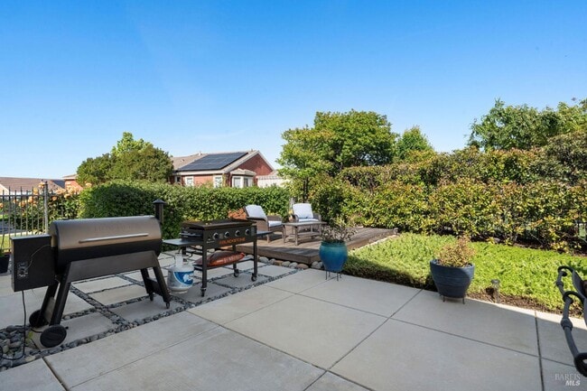 Building Photo - 295 Marks Rd