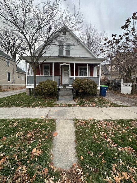 House exterior - 609 11th St
