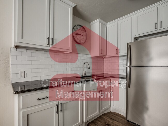 Building Photo - 704 NW 92nd St