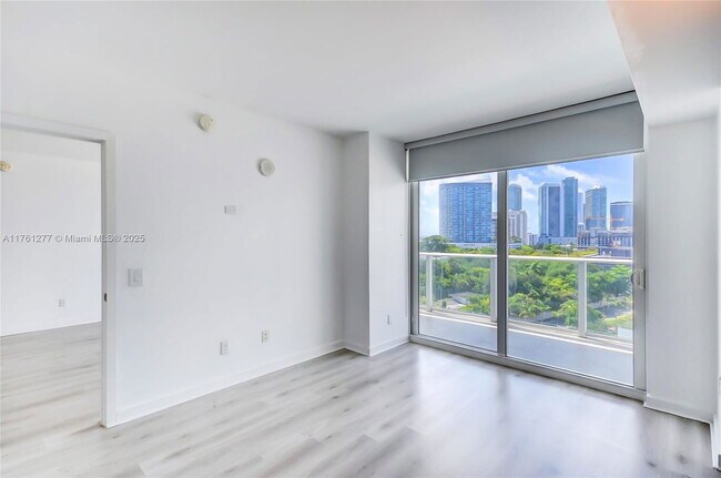 Building Photo - 4250 Biscayne Blvd