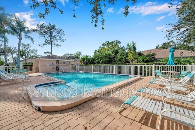 Building Photo - 5574 Chanteclaire