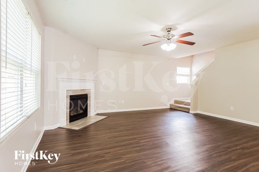 Building Photo - 244 Polo Field Way