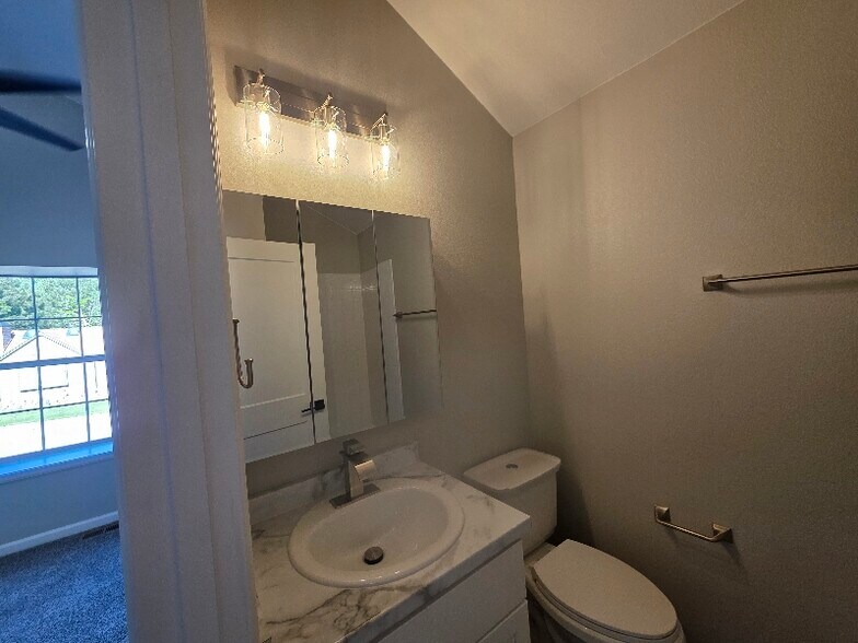 Building Photo - 17326 E Rice Cir