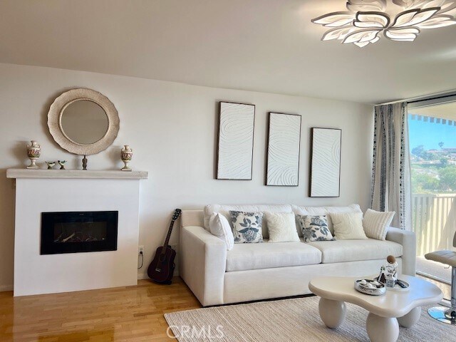 Building Photo - 6526 Ocean Crest Dr